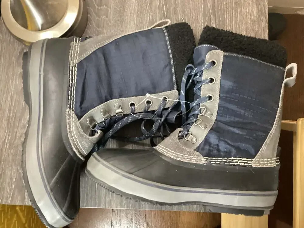 L.L. Bean Men's Insulated Waterproof Snow Boots, Blue/Black